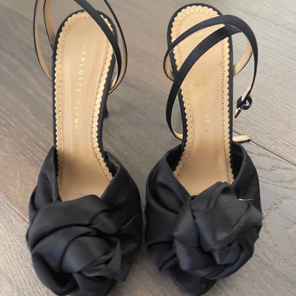 Heels - Picture 2 of 6